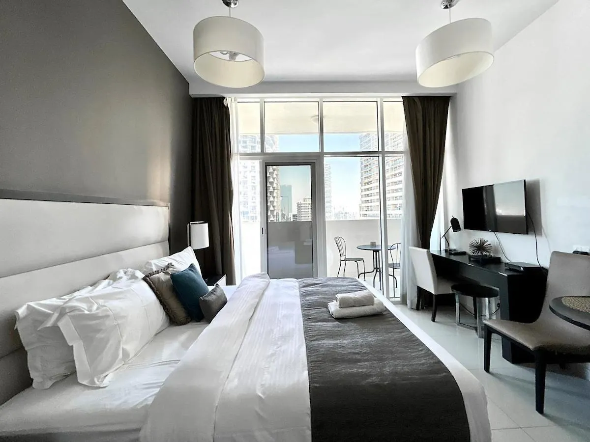 Homes2Retreat - Chic & Cozy Studio In Damac Dubai
