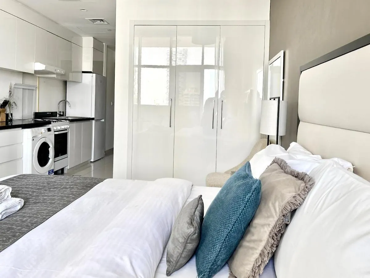 Homes2Retreat - Chic & Cozy Studio In Damac Dubai United Arab Emirates